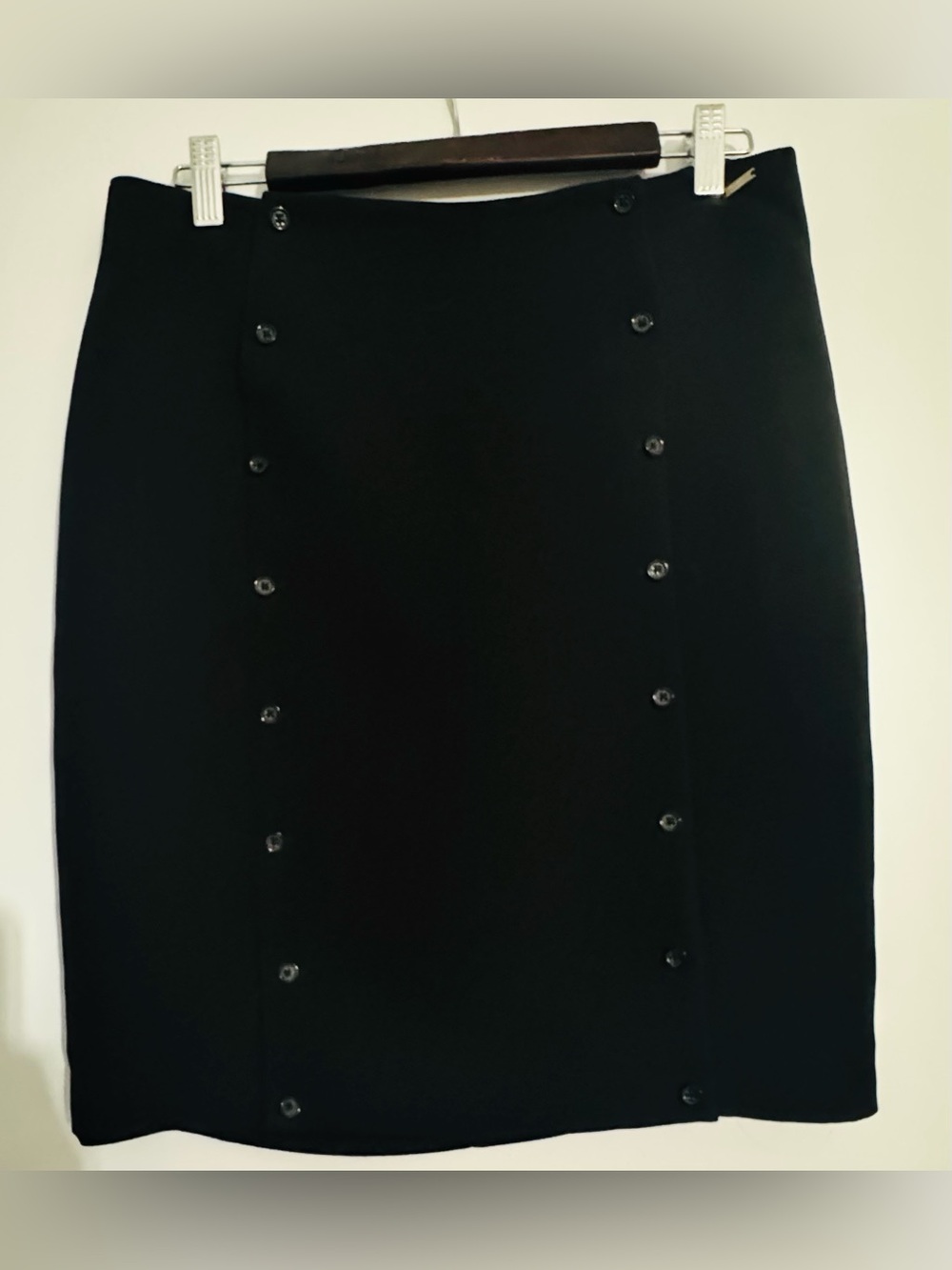Armani Exchange Black Button Detail Pencil Skirt – Size 8 - New without tags
